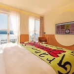 Hotel Grand