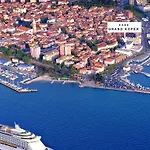 Grand 4* Koper
