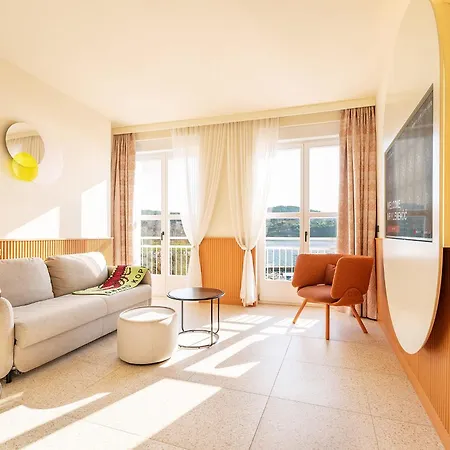 Hotel Grand