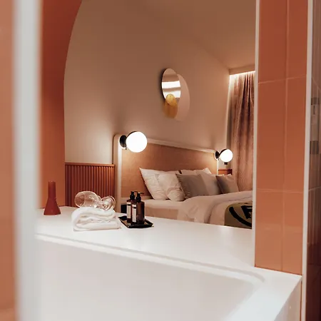 Grand Hotel
