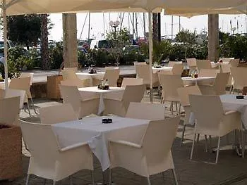 Grand Hotel