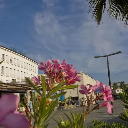 Grand Hotel